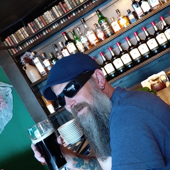 Meet your Posher, Christopher - Picture 2 of 4